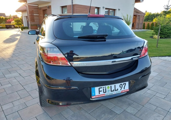 Opel Astra cena 14999 przebieg: 229000, rok produkcji 2009 z Małomice małe 781